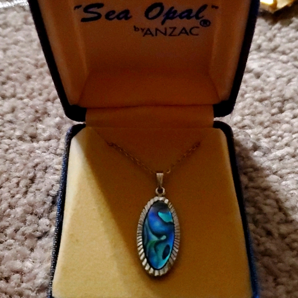 Sea opal necklace - Picture 1 of 1